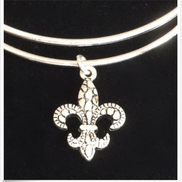 Fleur de Lis Charm Bracelet Mardi Gras Nola Saints Vintage Style Silver Plated - Picture 4 of 9